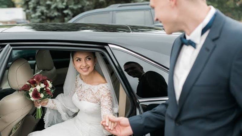 Why Choose Wedding Limo Service Mississauga for Your Wedding