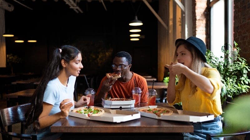 Beyond Taste: Fast Food Restaurants in Lahore Guide
