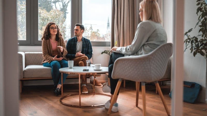 Can Ketamine Therapy Be Combined With Talk Therapy Sessions?