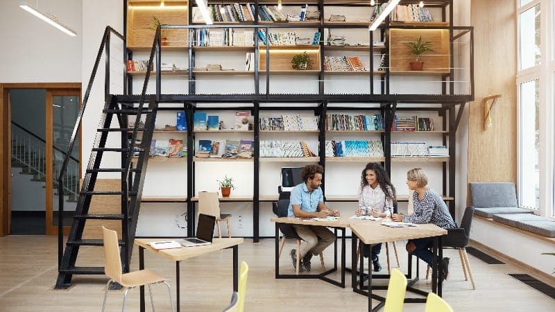 Benefits of Coworking Spaces Over Coffee Shops